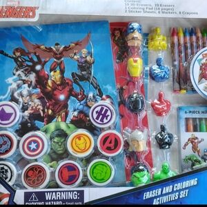 Avengers Eraser & Coloring Activity Set